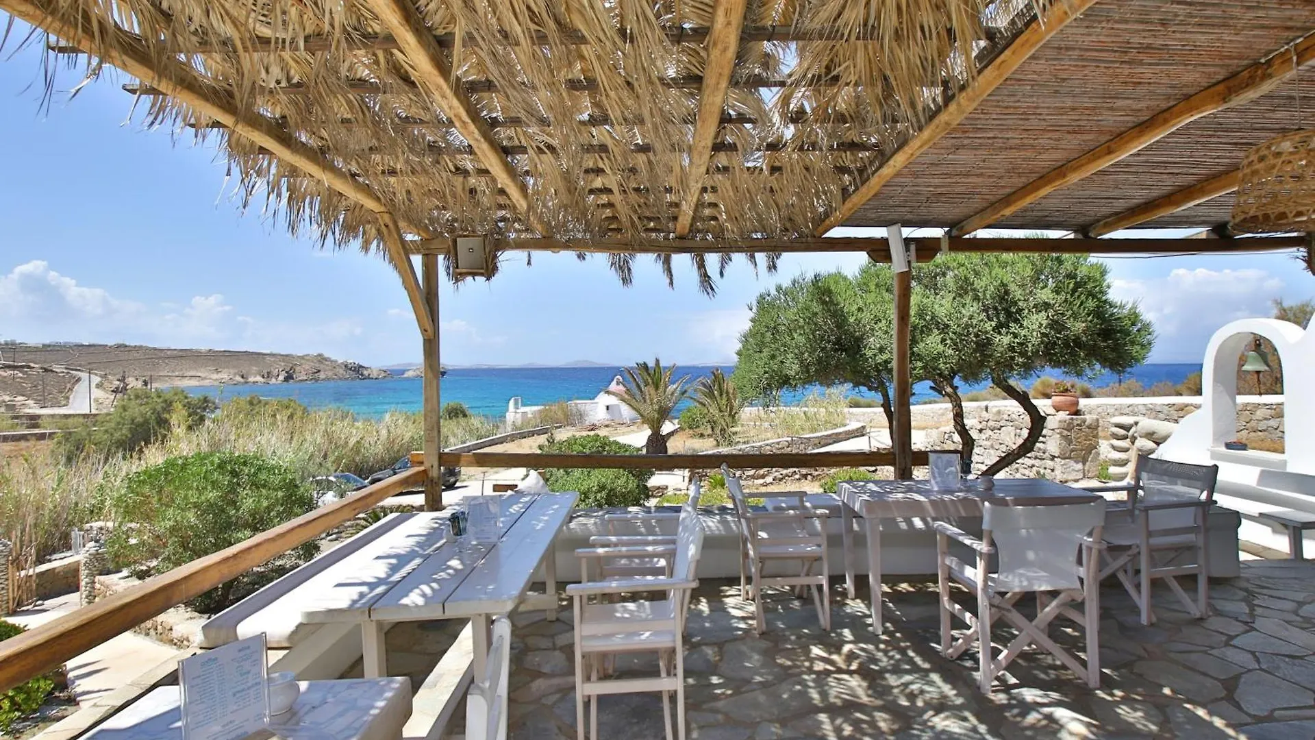 Baba Houlakia Hotell